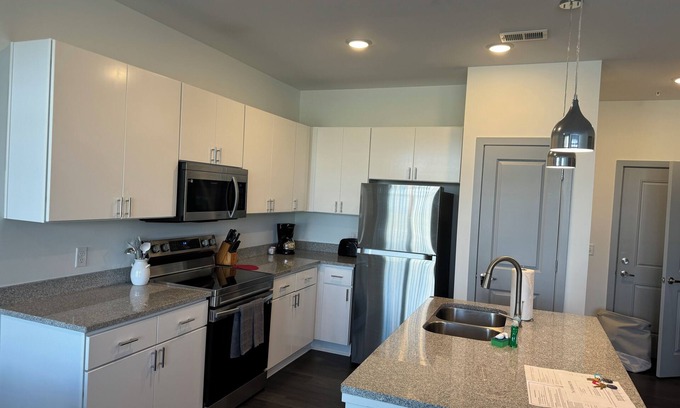 Hilliard Apartment | Deluxe Dublin with double the space!
