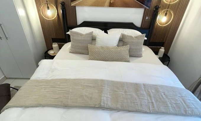 Cantonments Apartment | Deluxe Embassy Gardens