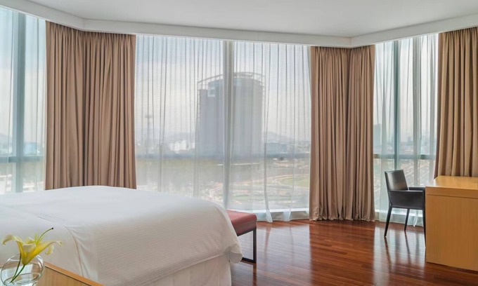 San Isidro Centro Financiero House | Deluxe King at The Westin Lima Hotel & Convention Center! Onsite Dining, Pool!