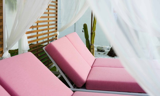 Uptown Design District Apartment | Deluxe Room, 1 King Bed, Kitchen, Pool View