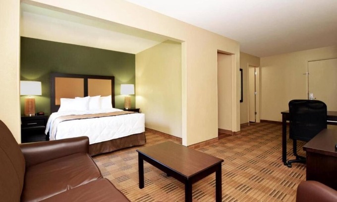 Cary Apartment | Deluxe Studio at Extended Stay Cary 1