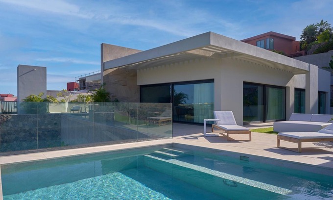 Salobre Villa | Deluxe villa Salobre Oasis Suites II
