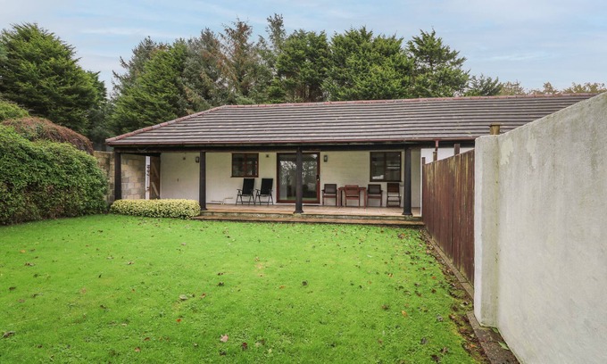 Truro Cottage | DEMELZA, romantic, country holiday cottage in Chancewater