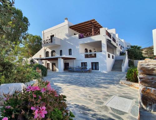 Galissas Apartment | Dendrinos House