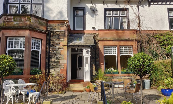 Bowness-on-Windermere Bed & Breakfast | Dene House