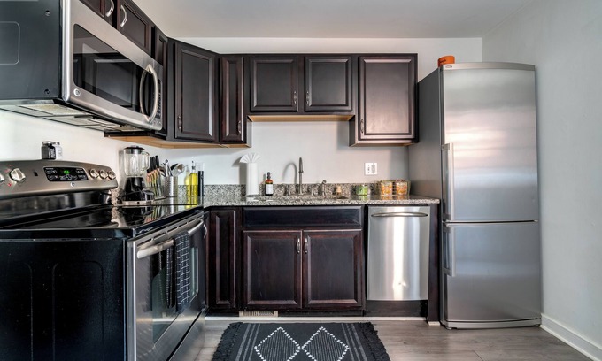 Victorian Village Resort | Dennison Full Masterhouse
