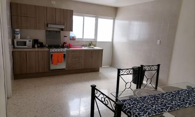 Downtown Queretaro Apartment | Departamento Amplio Pb Ubicación, Seguridad