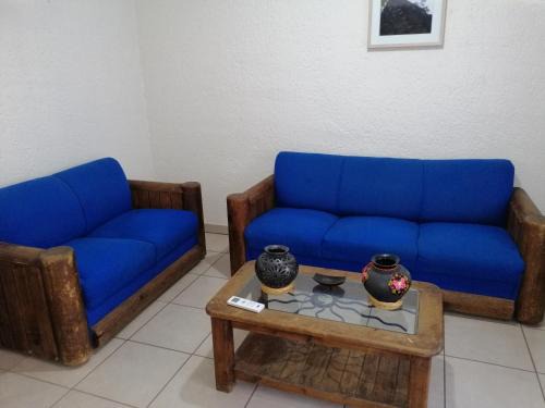 Crucecita Apartment | Departamento la crucecita, con aire acondicionado, excelente ubicación, en segunda planta