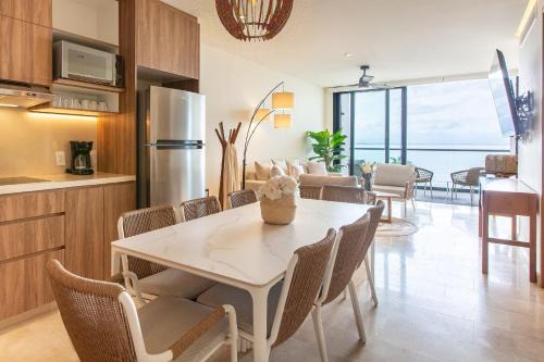 La Cruz de Huanacaxtle Apartment | Departamento frente al mar, Zantamar 205