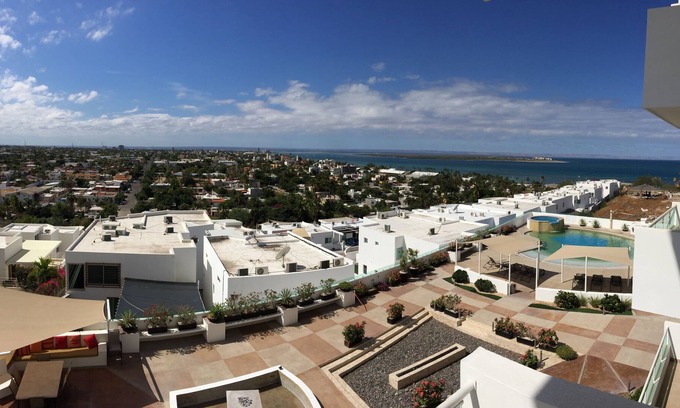 Colina del Sol Condo | Departamento tranquilo ubicado cerca del mar by alttus