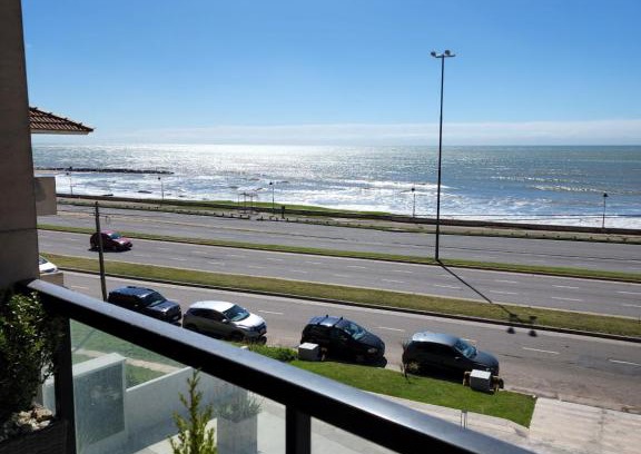 Constitucion Apartment | Depto premium frente al mar, cochera y piscina!