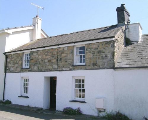 Newport House | Derlwyn