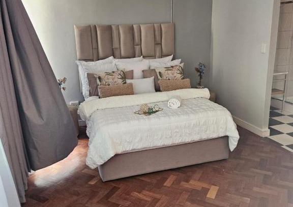 Downtown Johannesburg Apartment | @Derricks Luxury Apartments 2