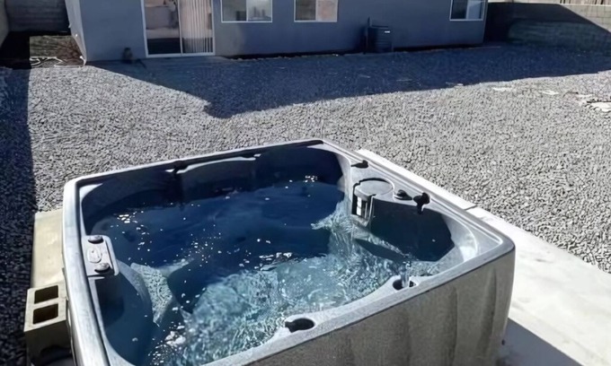 Desert Hot Springs House | Desert Bliss: 4BR with Hot Tub