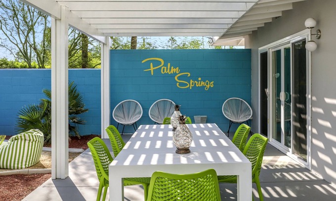 Sunmor House | Desert Flamingo PS - A Ryson Property