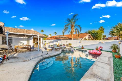Bermuda Dunes House | Desert Fun 5BR Retreat with Pool