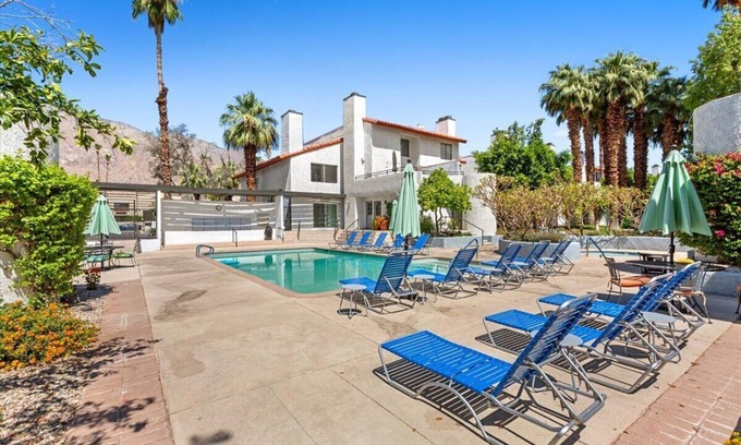 Baristo Condo | Desert Gem in the Heart of Palm Springs