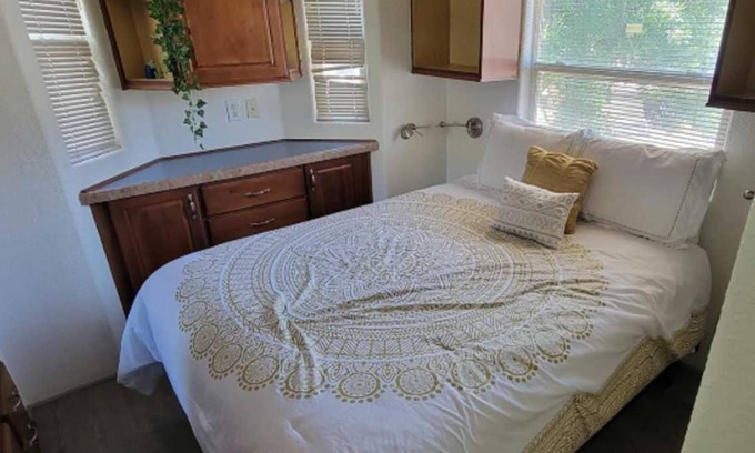 Jacumba RV Rental | Desert Haven Resort Perfect for Active Couples Seeking Adventure