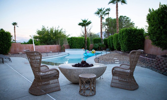 Desert Hot Springs House | Desert Hot Springs Luxurious Home! 4 bedrooms, brand-new pool. Near golf course!