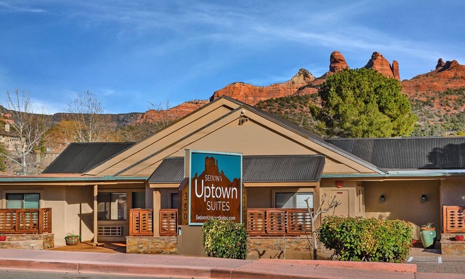 Uptown Sedona Hotel | Desert Marigold Junior Suite #105 @ Sedona Uptown Suites
