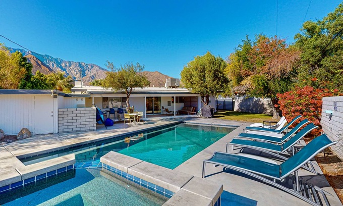 Little Tuscany House | Desert oasis w/gorgeous mtn. views, private pool with spa, & grill -walk to town