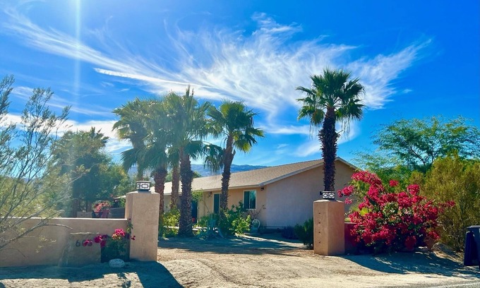 Borrego Springs House | Desert Villa in Downtown Borrego