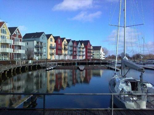 Steinbeckervorstadt Apartment | Design Appartment Picasso am Yachthafen Greifswald