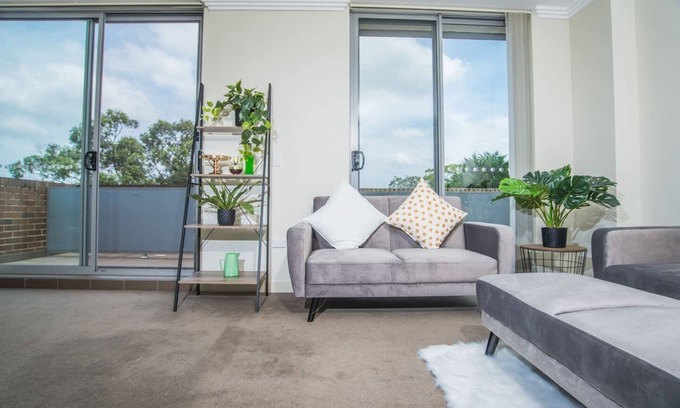 Gordon Apartment | Designed Home of Ultimate Convenience In Gordon