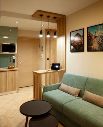 Thessaloniki Apartment | Designer apartments close to the center + free parking