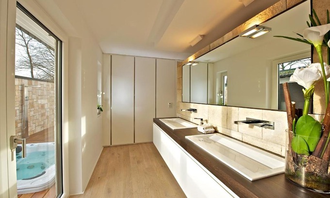 Wahnheide Apartment | Designer-Loft mit Whirlpool