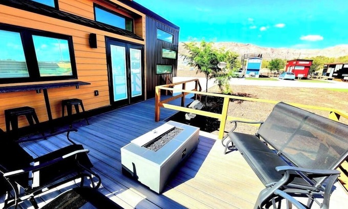 Apple Valley Apartment | Designer Modern Tiny Home w/All of The Amenities!
