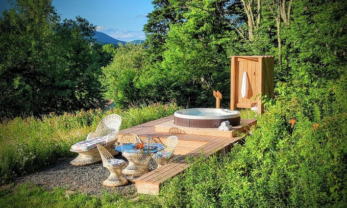 Roxbury Other | Designer Mountain Farmhouse ~ Hot Tub ~ Sunset Porch ~ Chef's Kitchen ~ Firepit