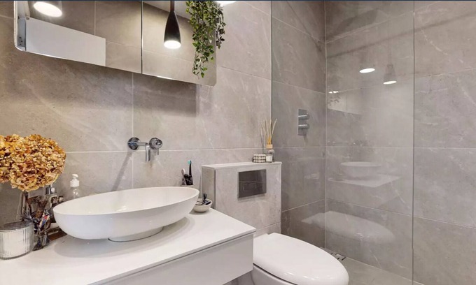 St. Helen's Apartment | Designer Notting Hill Flat