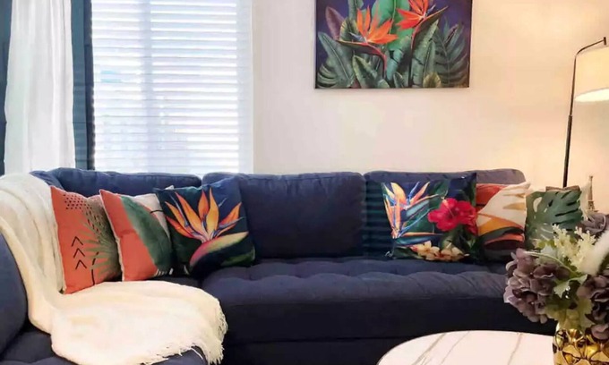 Riverside House | Desirable Victoria Ave 3 BR Near UCR/Disney * Golf