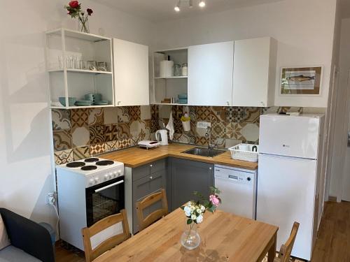 Zgrade House | Deskos Cottage in Sutomore