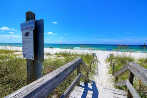 Bunkers Cove Apartment | Destin Towers 1E