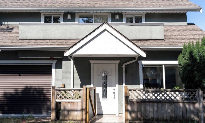 Renfrew-Collingwood House | Detached and Spacious Guest House in Central Vancouver!
