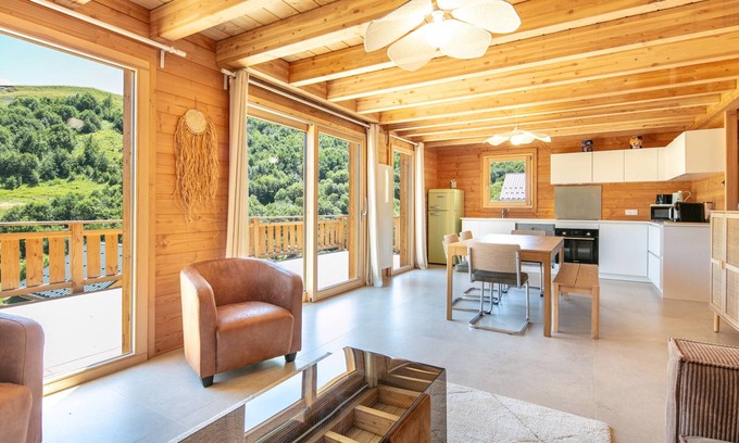 Saint-Jean-d'Arves Ski Chalet | Detached chalet, terrace, mountain view