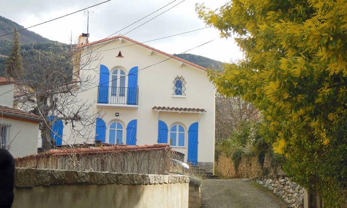 Ceret House | Detached character house with large garden, two minutes from Ceret town centre