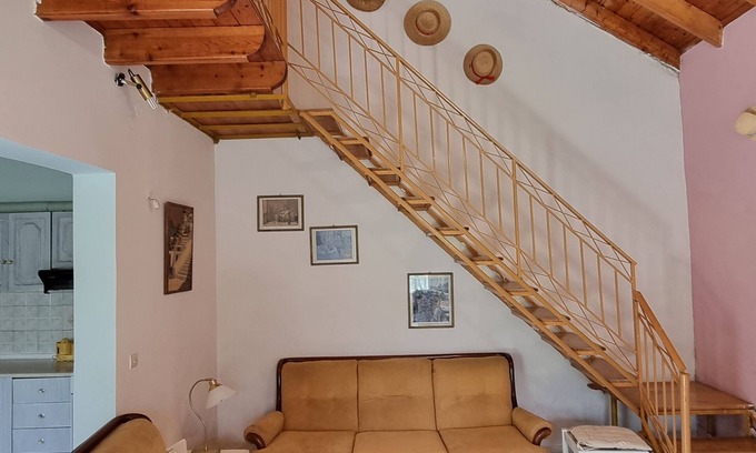 Corfu Cottage | Detached Sunny House