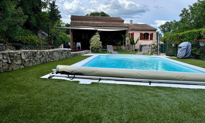 Sabran House | Detached house with peaceful pool in small hamlet