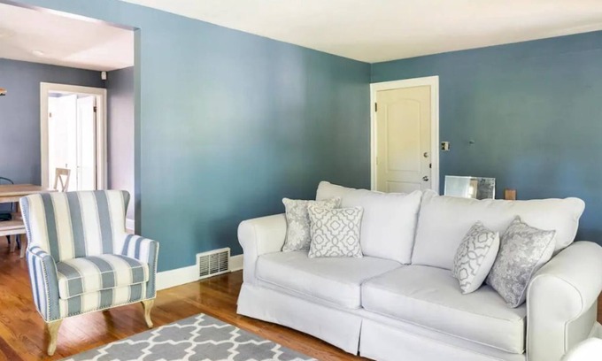 Detroit Apartment | Detroit Oasis-city location with suburban perks