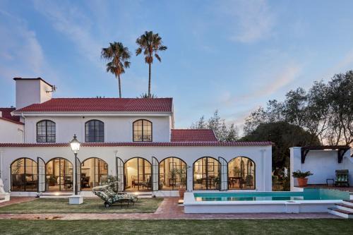 Stellenbosch House | Deux Frères Wine Estate & Luxury Villas