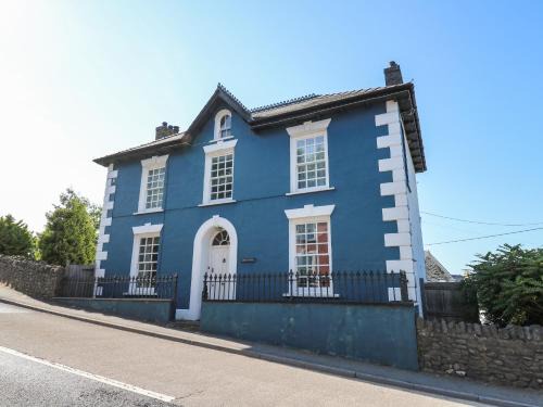 Aberaeron House | Dewi Villa