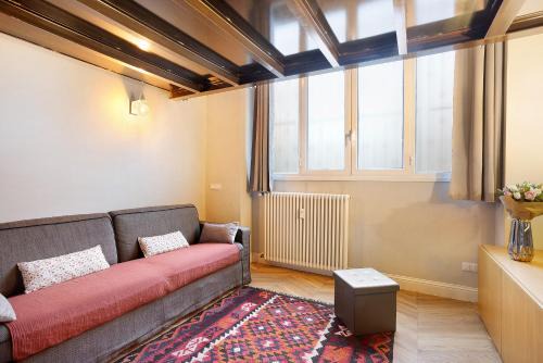 Zona Solari Apartment | Dezza Loft