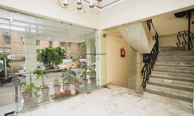 Noida House | Dharam Villa Guest House Near Sector 15 Metro Station