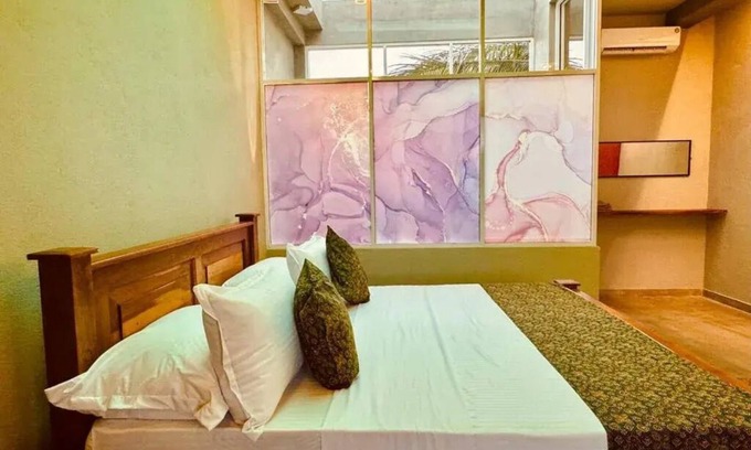 Ahangama Apartment | Dharma Place - Deluxe King Room