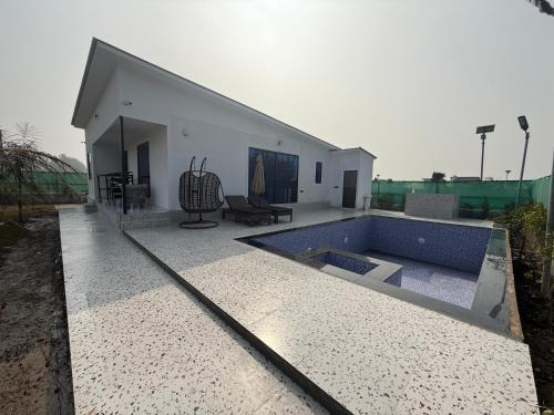 Noida Villa | Dhaulidhar Farms