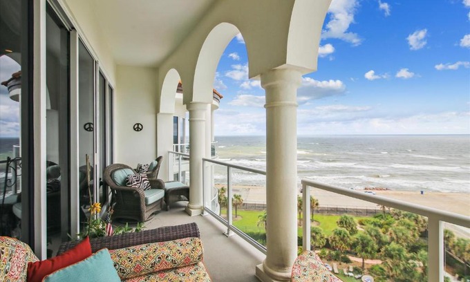 Galveston Apartment | Diamond Beach 7PH-3 - Italian Villa