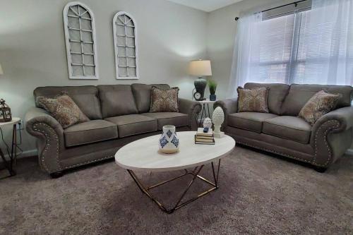 Middletown House | Diamond in the Rough-696